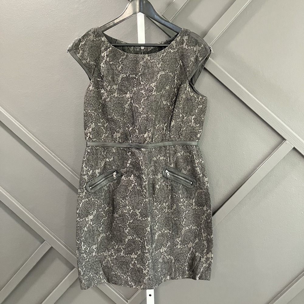 Cynthia Steffe Dress Womens 12 Gray Black Floral Sheath Faux Leather Zip Pockets